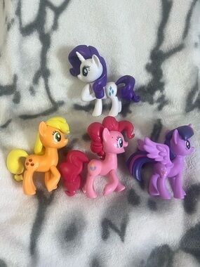 2017 MLP “Meet The Mane” Series - My Little Pony Vinyl Figures 4 Piece Lot